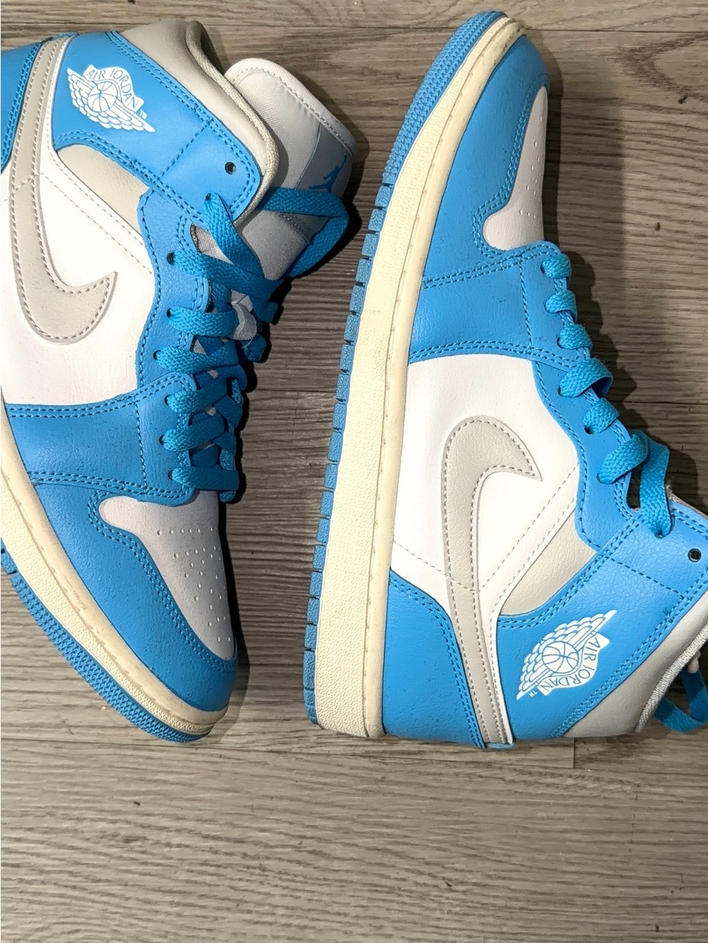 Nike Women’s Sneakers in University Blue, White, Light Gray